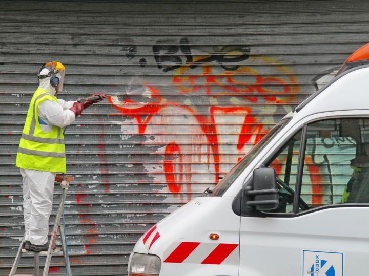 Graffiti removal Montreal South Shore